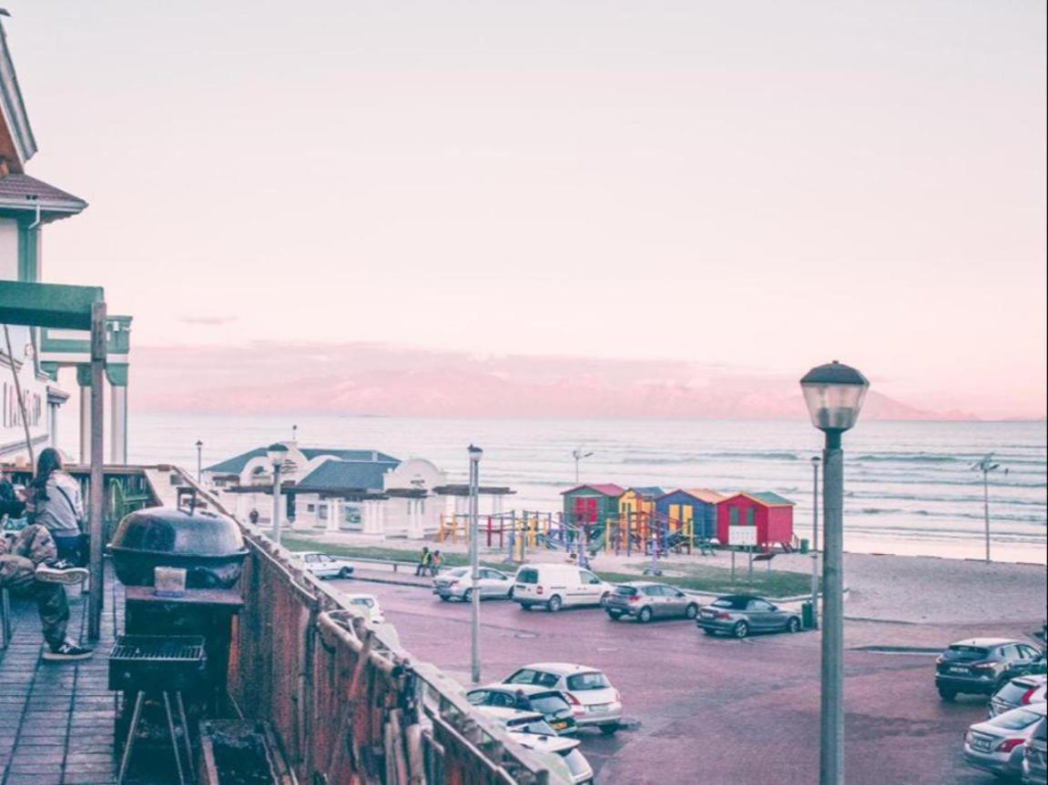 African Soul Surfer Hostel *
